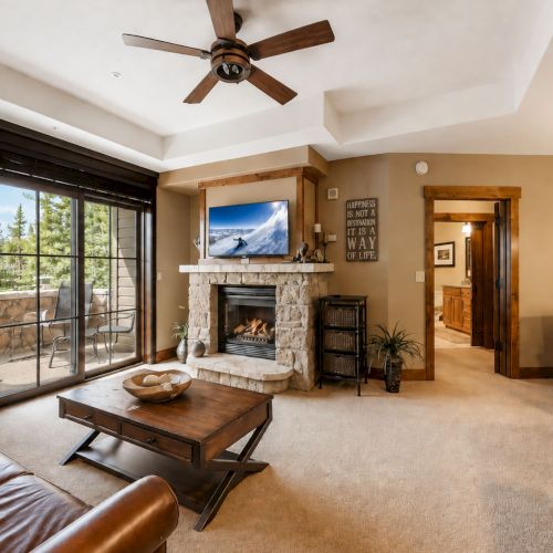 Crystal Peak Lodge